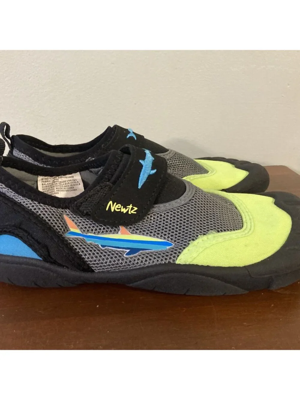 Newtz Kids Shark Aqua Water Shoes Size 13 Gray Green Mesh Strap